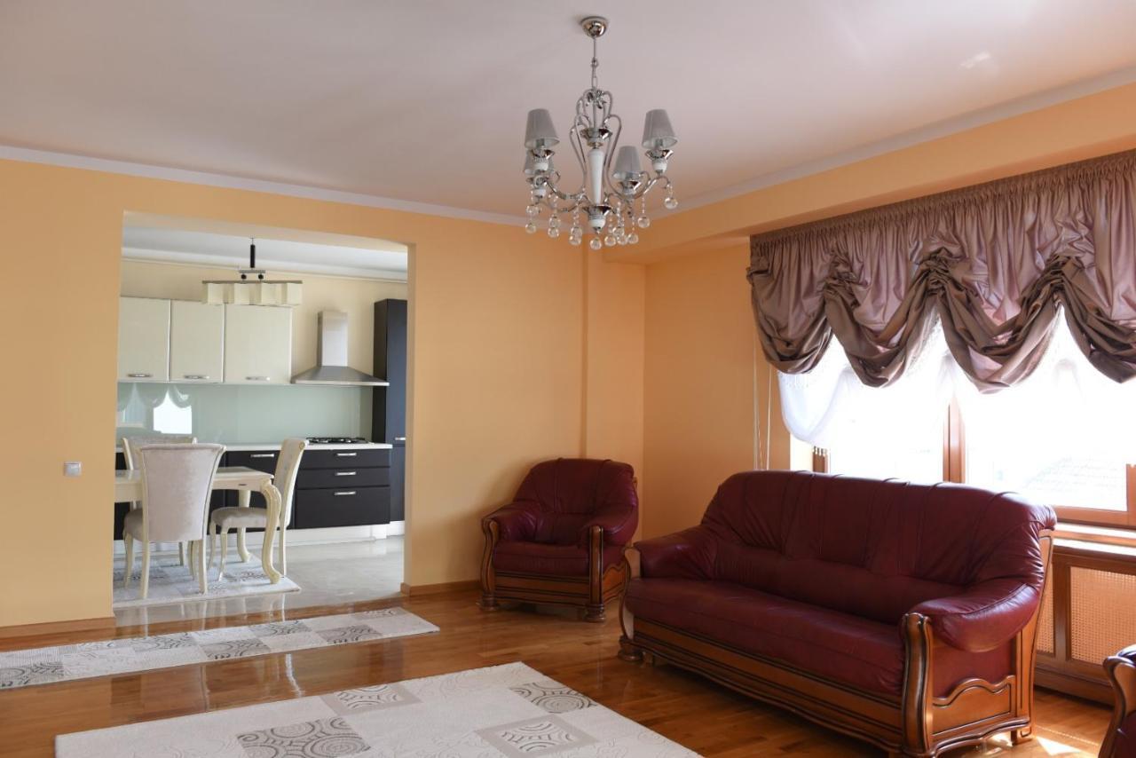 Apartament Community Complex シビウ エクステリア 写真